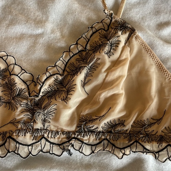 Out From Under by Urban Outfitters ~ Bundle of 3 Bras - Picture 5 of 11